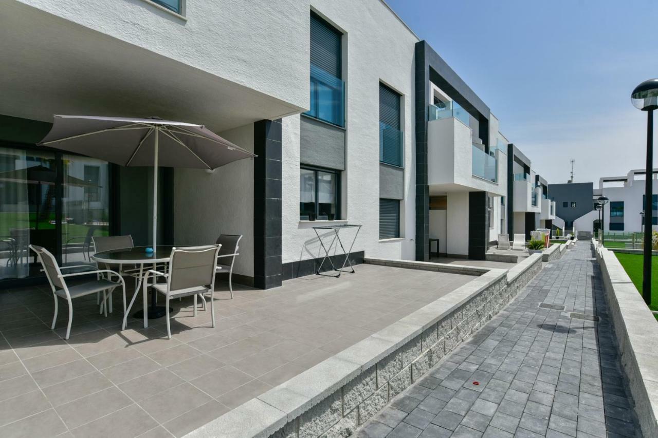 Oasis Beach IX Torrevieja Exterior foto